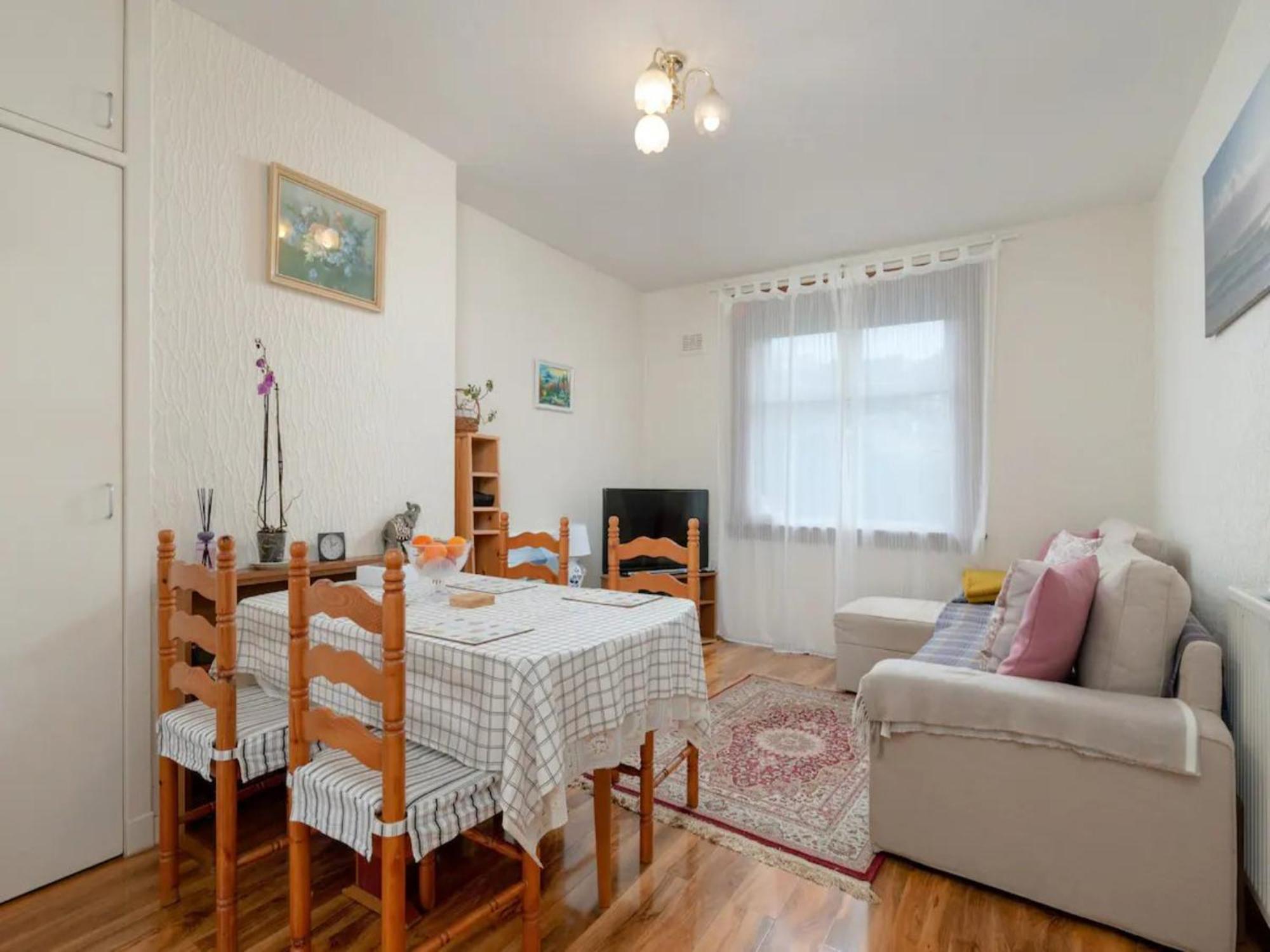 Pass The Keys Spacious Murrayfield Flat Hébergement de vacances